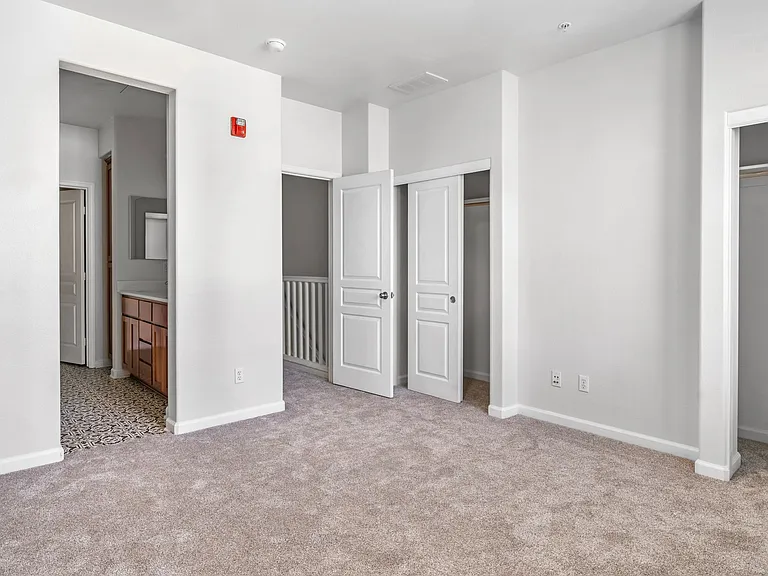 25502 Huntwood Ave — Photo 35