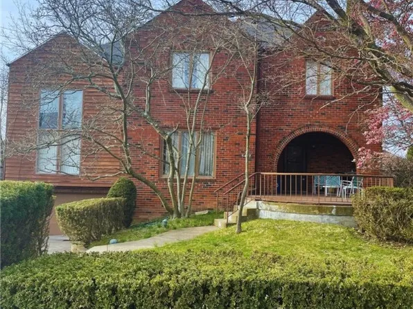 5447 Guarino Rd, Pittsburgh, PA 15217