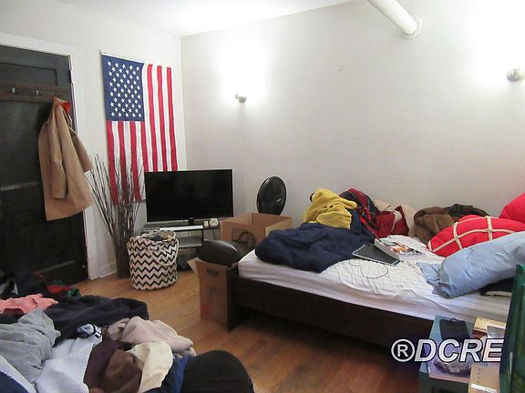 2nd image of 4630A N Ashland Ave APT Agw