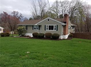 770 Plattsville Rd, Trumbull, CT 06611