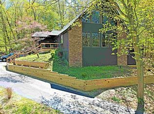 16429 Valley Trl, Mishawaka, IN 46544