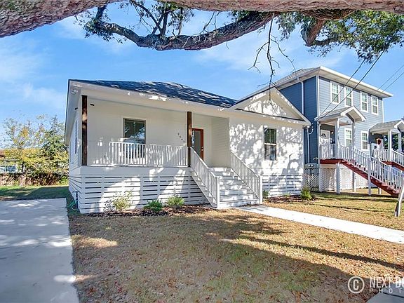 2nd image of 2647 Robert E Lee Blvd