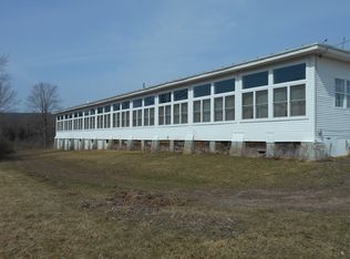 40 Crystal Ln, Barnesville, PA 18214