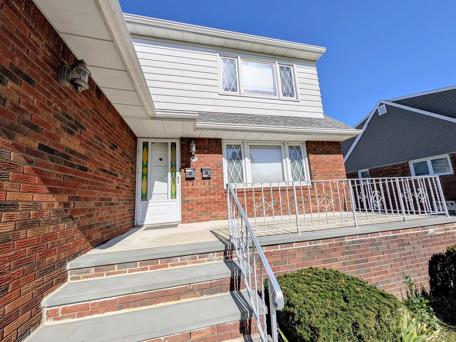 2 bed, $2,300 — Photo 1