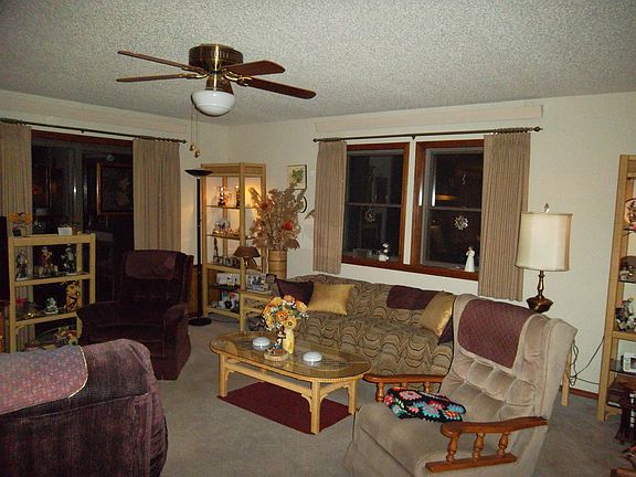 3rd image of 12 Abingdon Ln