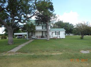 518 W Harris St, White City, KS 66872