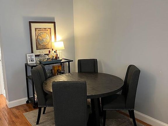 4th image of 1551 N Wells St APT 2R