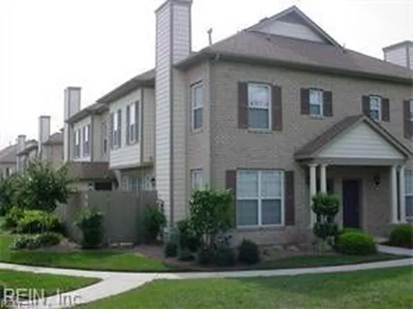 2381 Wessington Dr, Virginia Beach, VA 23454