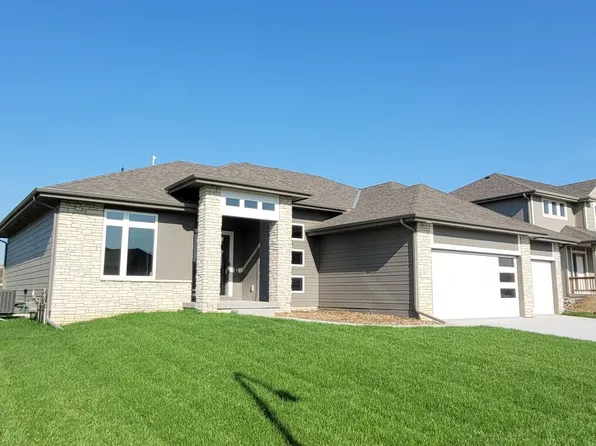 10017 S 181st St, Omaha, NE 68136