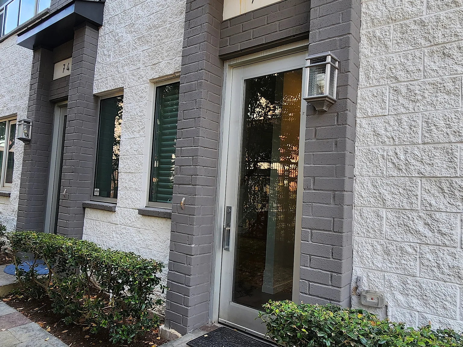 3 bed, 1800 sqft, $3,999 — Photo 3