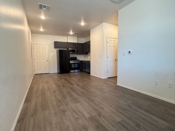 5th image of 1650 E Ponderosa Pkwy #113