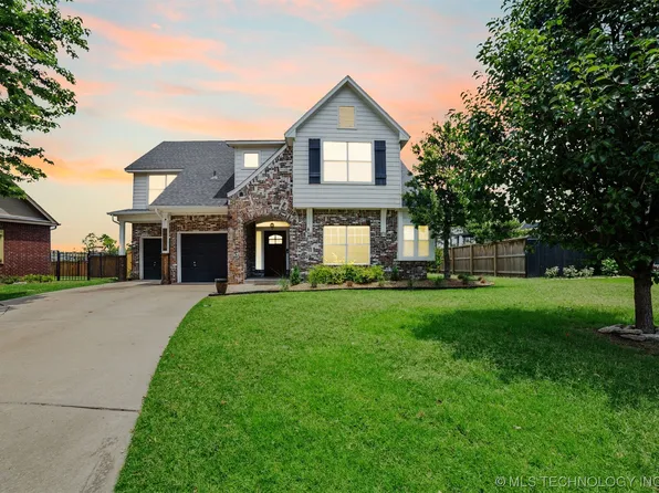 8327 S 100th Pl E, Tulsa, OK 74133