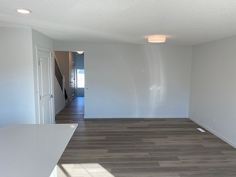 Edmonton Apartment for rent - 3 Bedrooms — photo 12