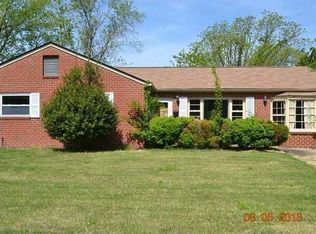 49 Nathan St, Hampton, VA 23669