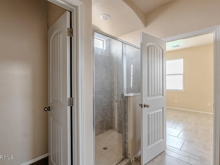12485 Knightsbridge Dr — Photo 20