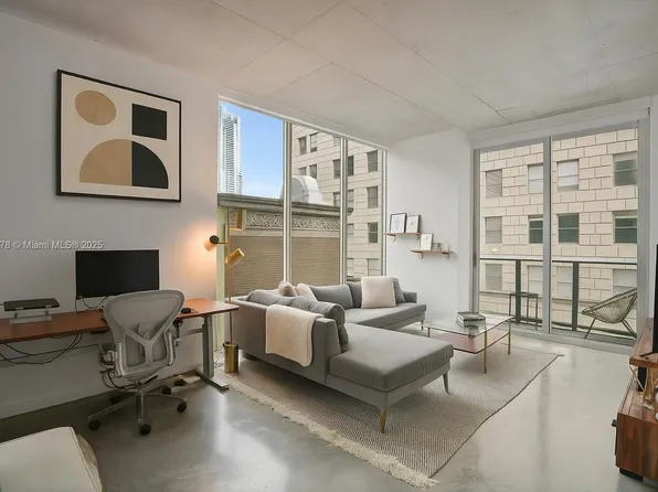 151 SE 1st St APT 502, Miami, FL 33131