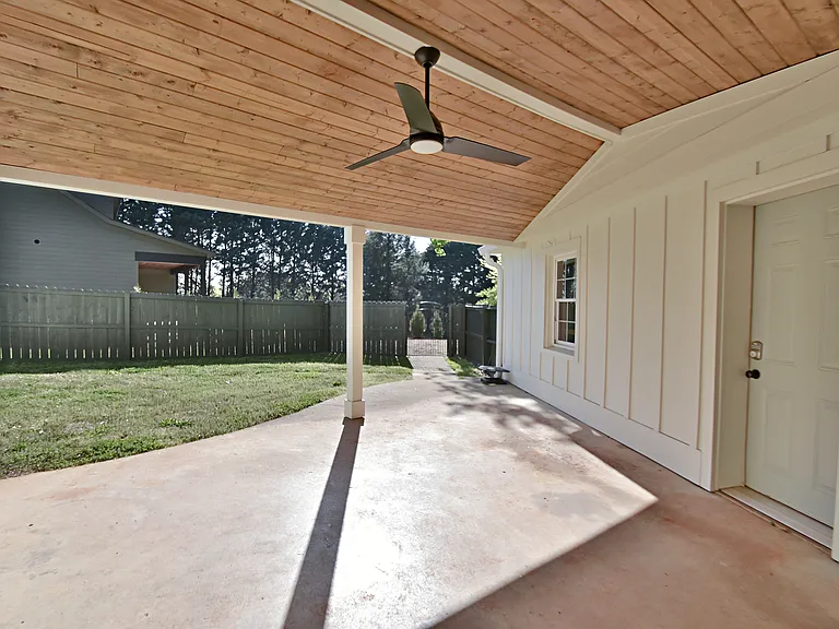8405 S Northshore Dr — Photo 17