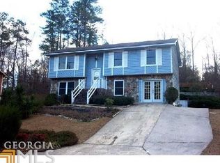 7060 Hassana Ln, Fairburn, GA 30213