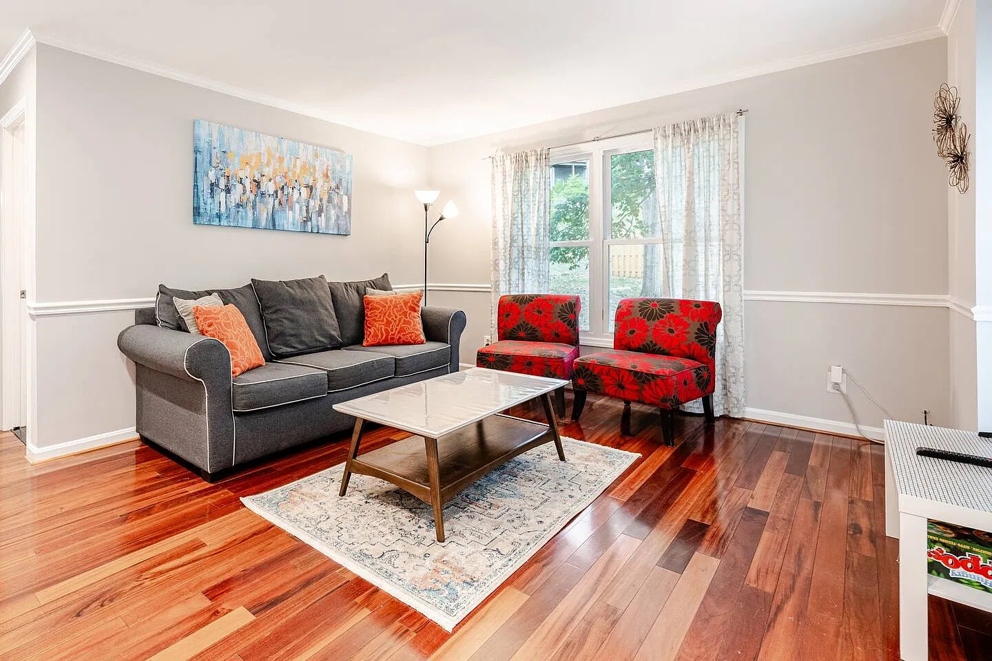 3 bed, 3.5 bath, 1750 sqft, $3,990 — Photo 3