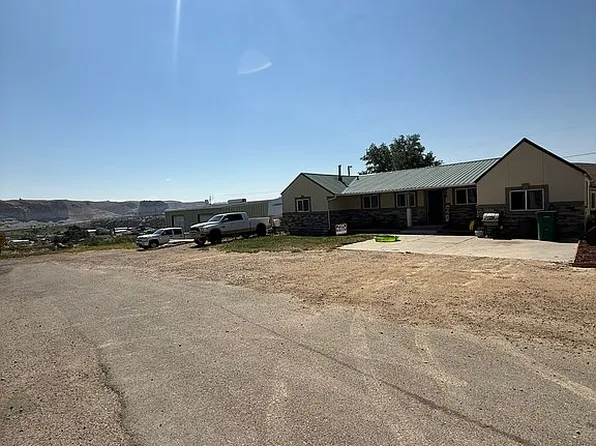 4055 Rio Verde Dr, Green River, WY 82935
