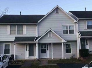 20 Old Meadow Ct, Livonia, NY 14487