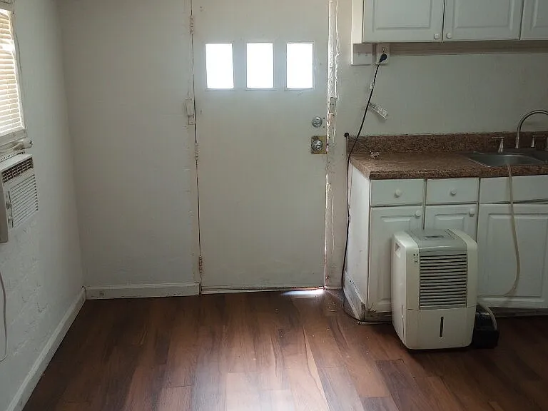 59 Oak St #B — Photo 6