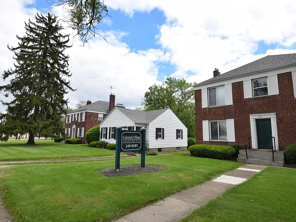 Colonial Village, Newark Ohio 43055
