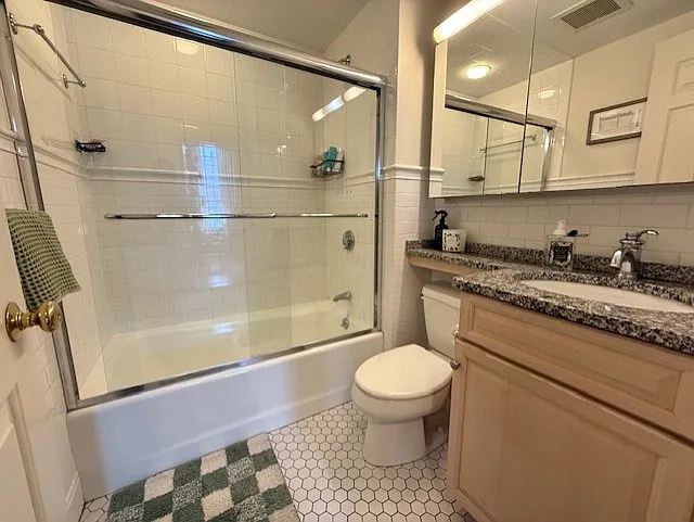 421 Hanover St #23 — Photo 16