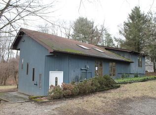 27 Davis Rd, Wingdale, NY 12594