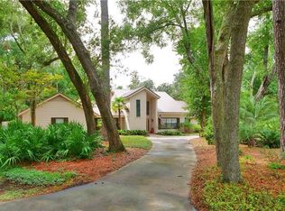 100 Colony Pl, Saint Simons Island, GA 31522