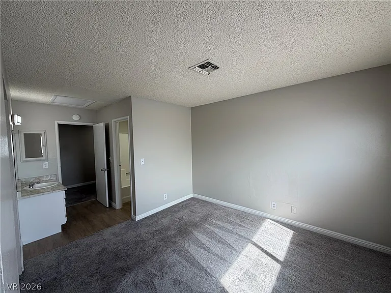 5188 Garden Ln #B — Photo 33