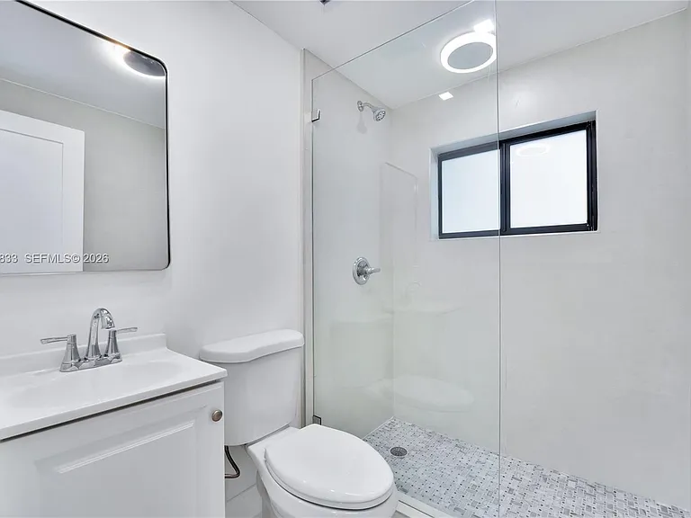6566 SW 35th St — Photo 18