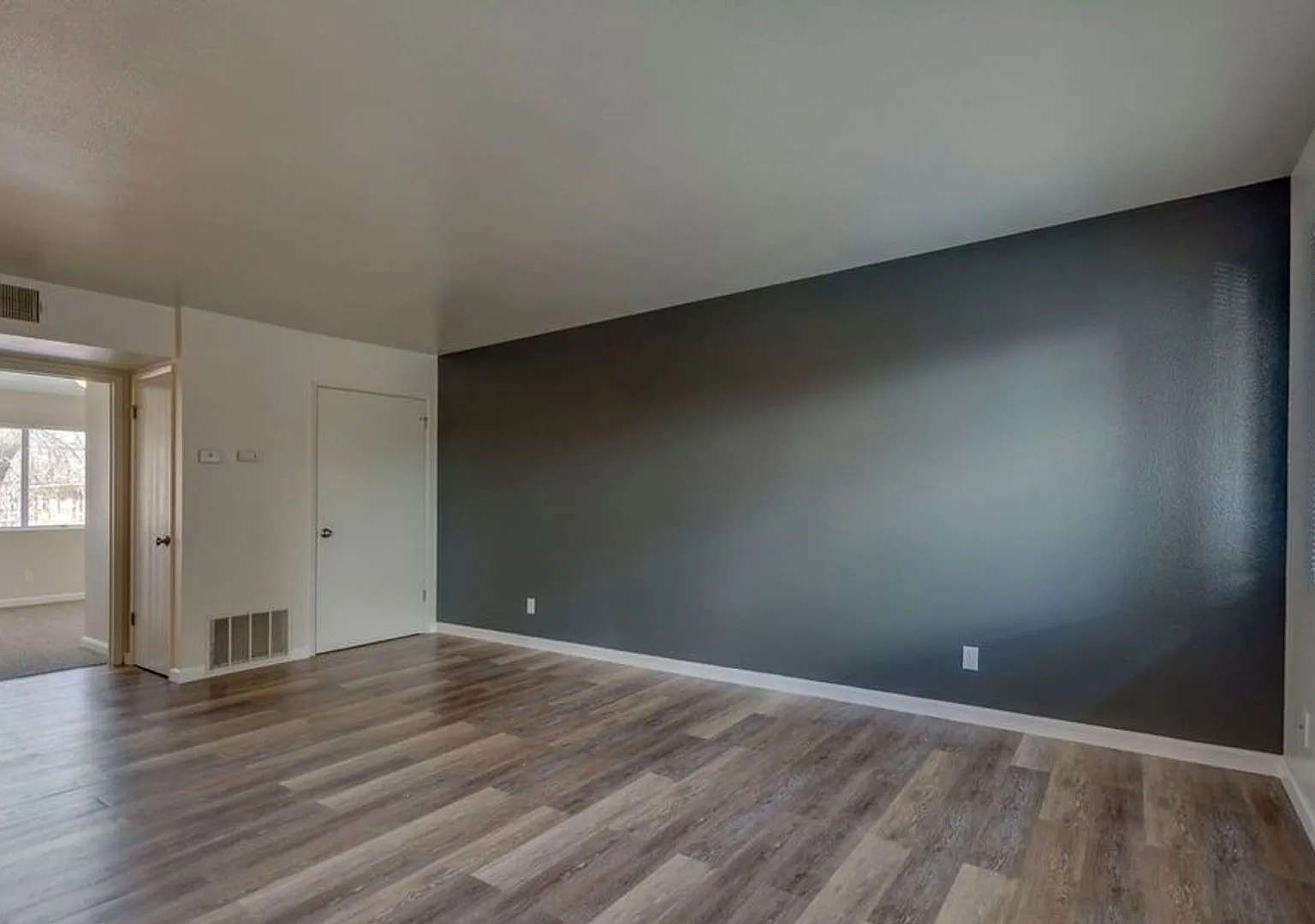 101 Arletta Street — Photo 4