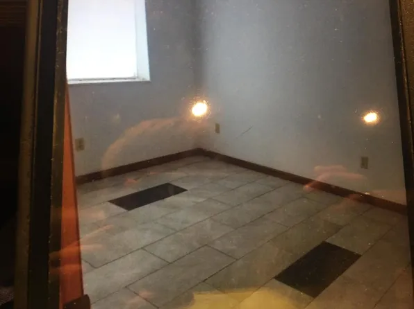 631 Vicksburg Dr, Belleville, IL