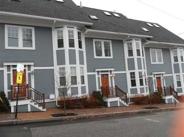 29 Tyng St, Portland, ME 04102