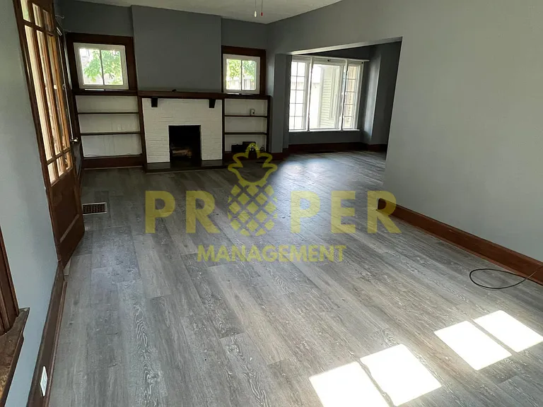 1597 Oakland Ave — Photo 3