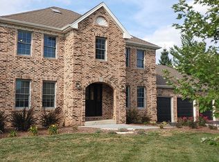 518 Sleeping Bear Trl, Gilberts, IL 60136