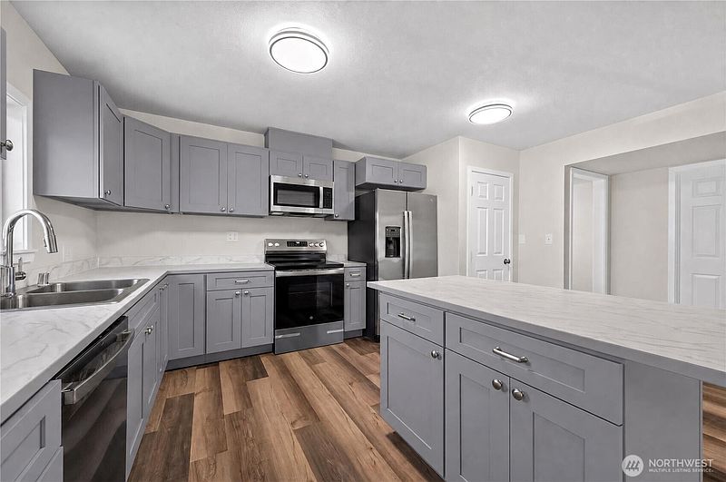 4th image of 1720 W Market Street