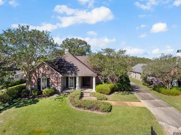 17541 Crossing Blvd, Baton Rouge, LA 70810