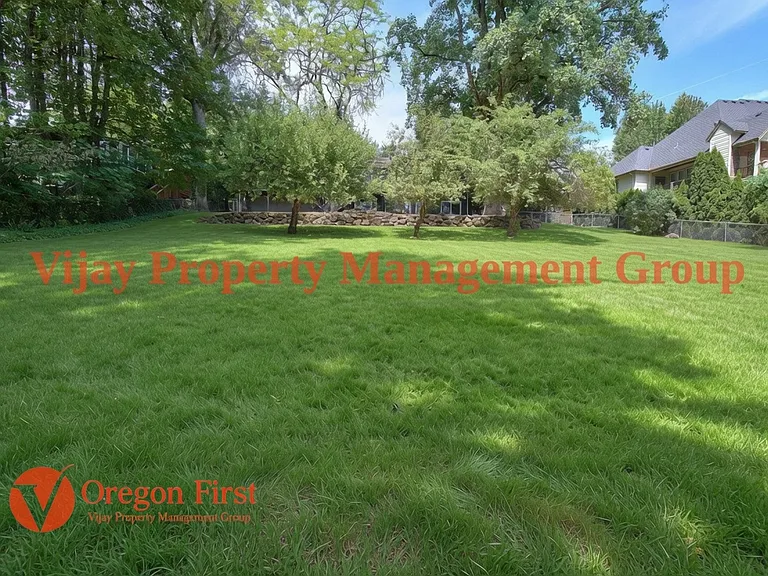12274 NW Coleman Dr — Photo 54