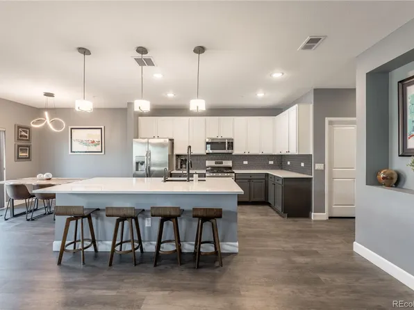 24907 E Calhoun Place #B, Aurora, CO 80016