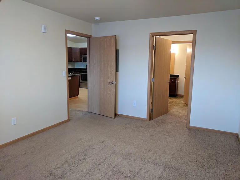 West Lake II Apartments — Photo 46
