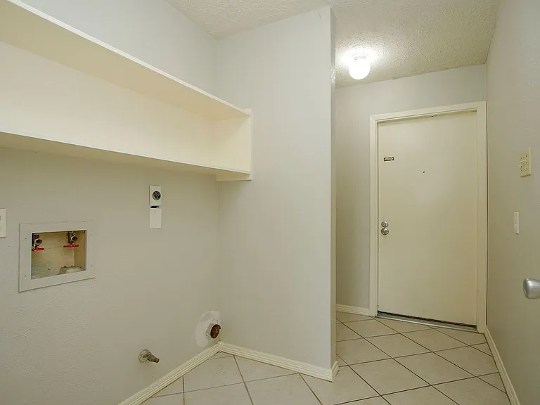 18531 Lippizaner Dr — Photo 14