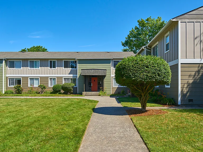 Woodhaven — Photo 16