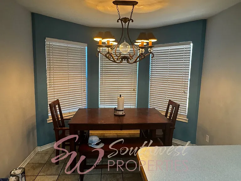 1449 Oakwood Dr — Photo 10