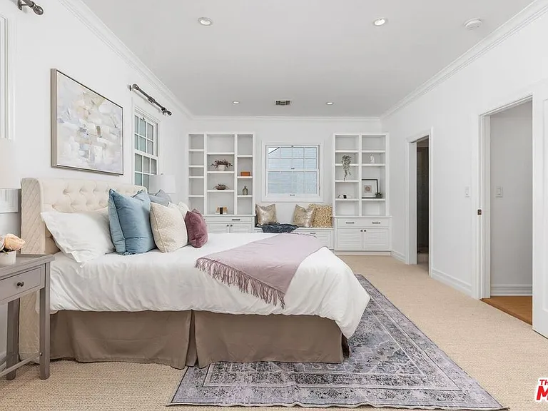 9534 W Olympic Blvd — Photo 11