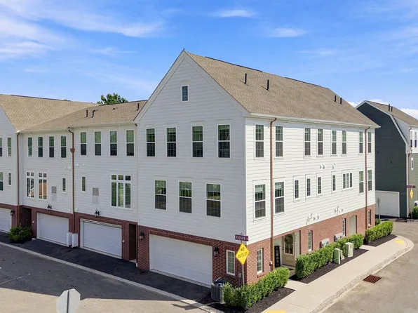 907 Vaughn Ln, Cranberry Township, PA 16066