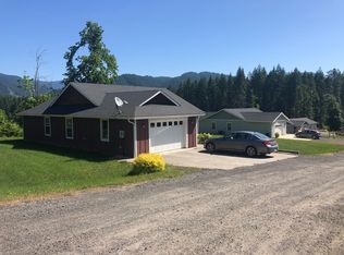 11 Kay Rd, Carson, WA 98610