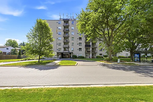 100 McFarlane Ave Photo 1