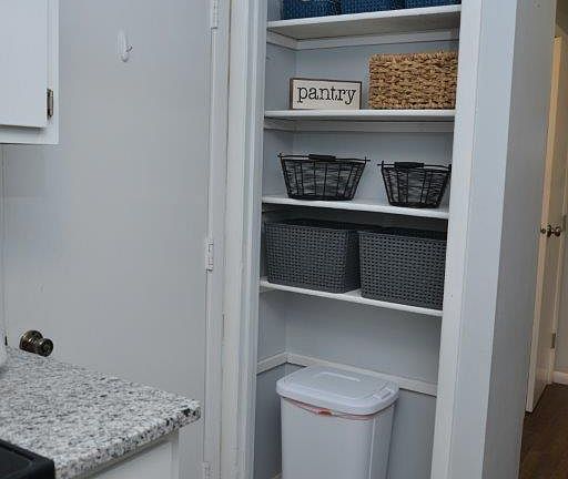 4th image of 459 Clubhouse Dr